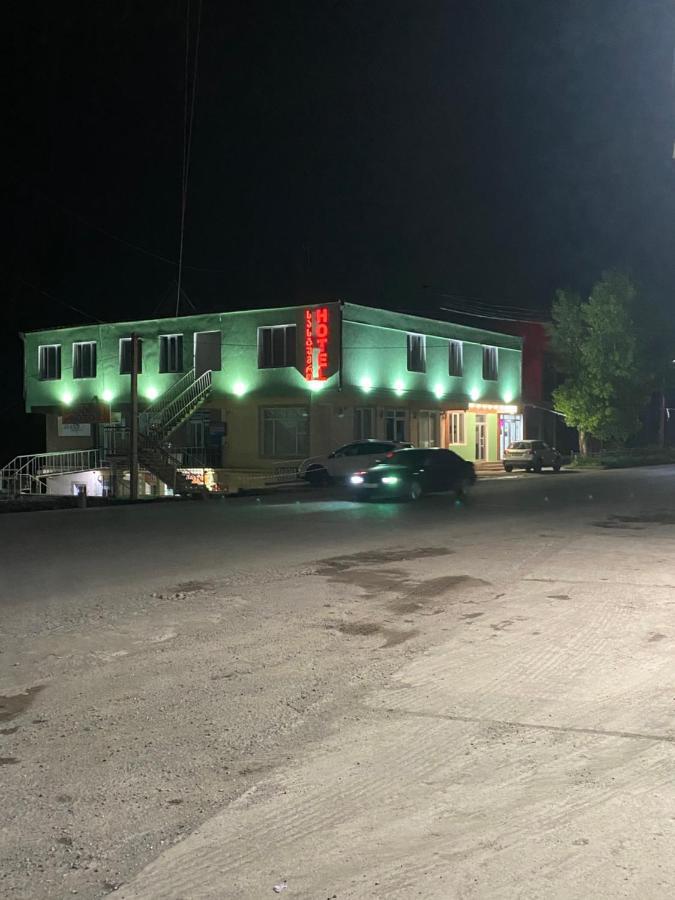 Hotel Sharl Ninotsminda Luaran gambar
